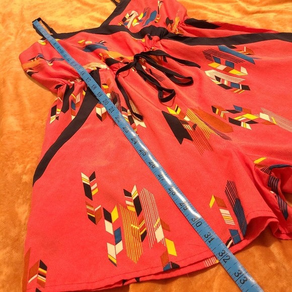NWOT Fire Los Angeles pink and navy Romper - Picture 6 of 11